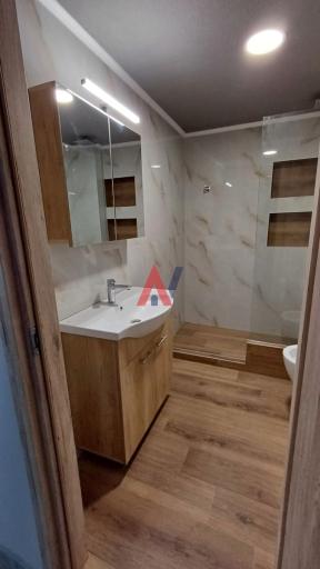 ASL04933